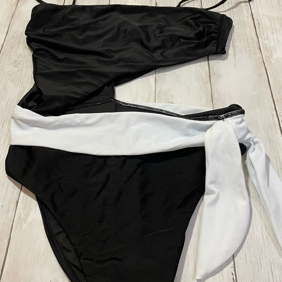 Ramy Brook Gigi Colorblock Side Cutout One Piece Swimsuit Small - Picture 5 of 7